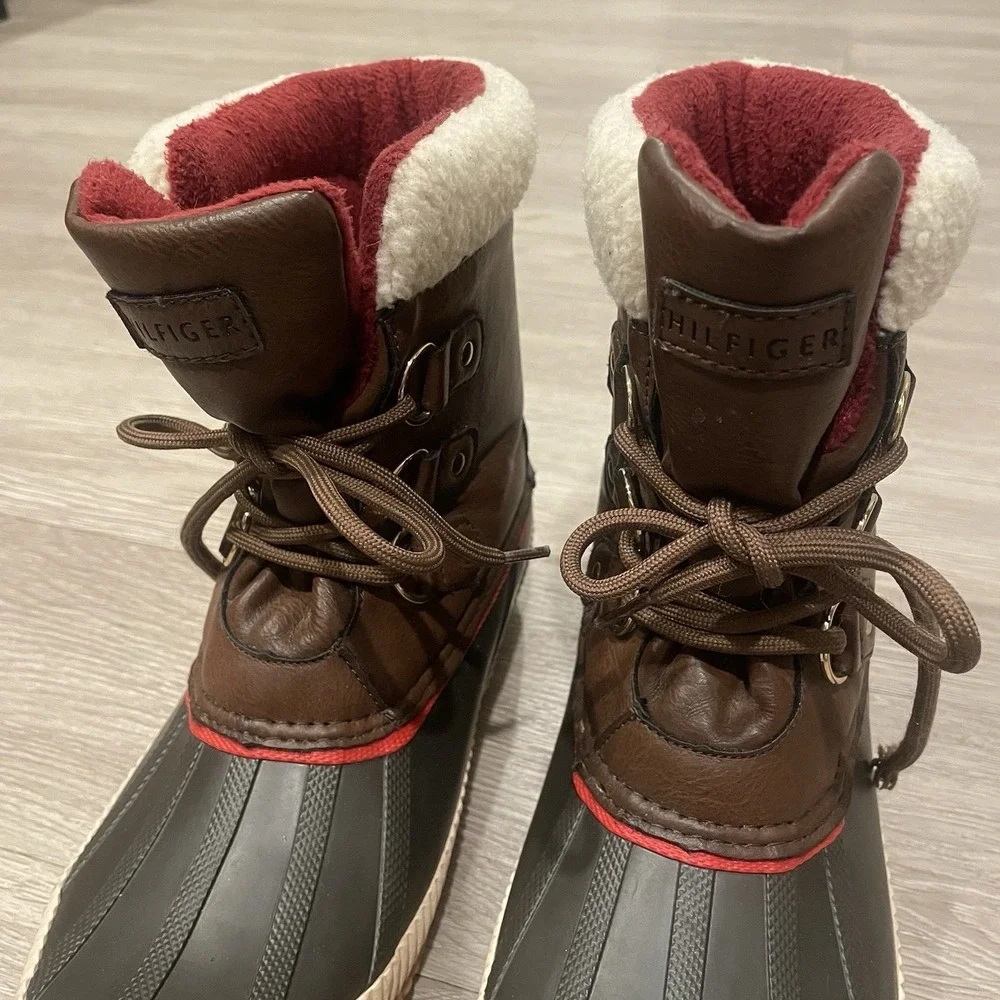 Tommy Hilfiger Boots Women 10M‎ Duck Sherpa Lined Water Resistant Rain Snow